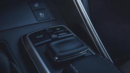 Lexus IS 200t - lifting, który zmienił wszystko