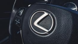 Lexus IS 200t - lifting, który zmienił wszystko