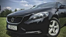 Volvo V40 – koniec z linijką