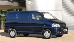 Toyota Hiace - wersja krótka - prawy bok