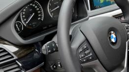 BMW X5 III (2014) xDrive50i - wersja amerykańska - kierownica