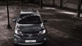 Toyota RAV4 IV - wersja europejska - widok z przodu