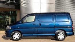 Toyota Hiace - wersja krótka - lewy bok