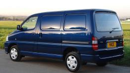 Toyota Hiace - wersja krótka - widok z tyłu