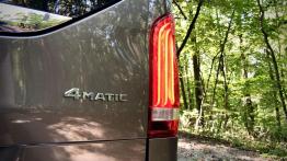 Mercedes-Benz V 250d 4Matic – rodzinny autobus czy firmowa taksówka?