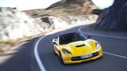 Chevrolet Corvette C7 Stingray Coupe (2014) - wersja europejska - widok z przodu