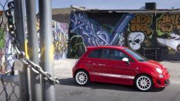 Abarth 500 - wersja amerykańska - prawy bok
