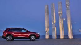 Jeep Cherokee KL (2014) Limited - wersja europejska - prawy bok