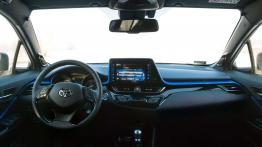 Toyota C-HR – nasza nowa „stażystka”
