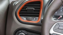 Jeep Renegade Limited (2015) - wersja europejska - nawiew