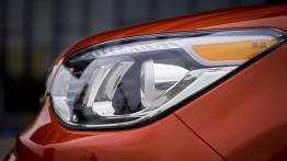 Kia Soul Facelifting (2014) - wersja amerykańska - lewy przedni reflektor - wyłączony
