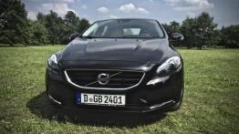 Volvo V40 – koniec z linijką