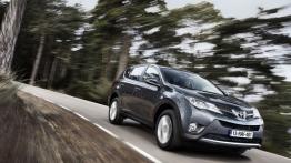 Toyota RAV4 IV - wersja europejska - widok z przodu