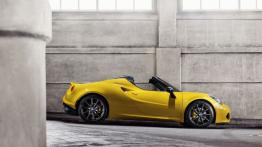Alfa Romeo 4C Spider (2016) - wersja amerykańska - prawy bok