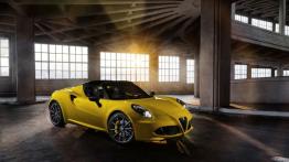Alfa Romeo 4C Spider (2016) - wersja amerykańska - prawy bok