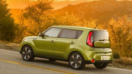 Kia Soul Facelifting (2014) - wersja amerykańska - lewy bok