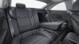 Cadillac ATS Coupe (2015) - wersja europejska - tylna kanapa złożona, widok z bagażnika