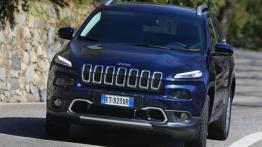 Jeep Cherokee KL (2014) Limited - wersja europejska - widok z przodu