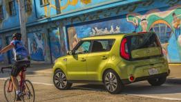 Kia Soul Facelifting (2014) - wersja amerykańska - widok z tyłu