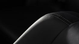 Toyota RAV4 IV - wersja europejska - fotel kierowcy, widok z przodu