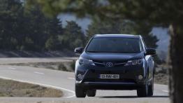 Toyota RAV4 IV - wersja europejska - widok z przodu