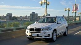 BMW X5 III (2014) xDrive50i - wersja amerykańska - widok z przodu
