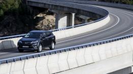 Toyota RAV4 IV - wersja europejska - widok z przodu