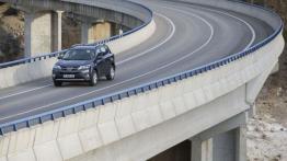 Toyota RAV4 IV - wersja europejska - widok z przodu