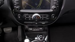 Kia Soul Facelifting (2014) - wersja amerykańska - konsola środkowa