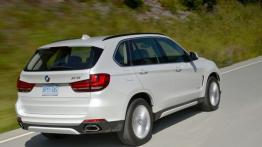 BMW X5 III (2014) xDrive50i - wersja amerykańska - widok z tyłu