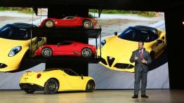 Alfa Romeo 4C Spider (2016) - wersja amerykańska - oficjalna prezentacja auta