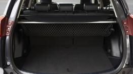 Toyota RAV4 IV - wersja europejska - bagażnik, akcesoria