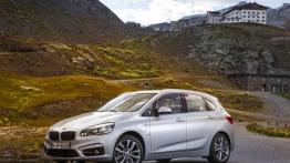 BMW 225xe - przyspieszenie GTI i 2 litry na setkę?