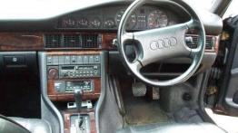 Audi V8 - doskonałego trudne początki