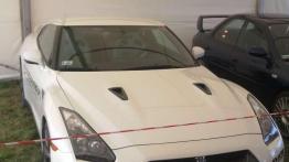 Gorące show na ... lotnisku