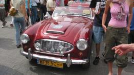 Staruszkowie ! &#8211; ale dziarscy na Krakowskim Rynku