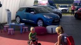 Gorące show na ... lotnisku