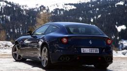 TOP 10 | Najdroższe samochody dostępne na polskim rynku