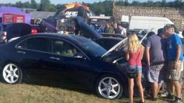 Gorące show na ... lotnisku