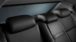 Lexus GS IV 450h (2012) - zagłówki na tylnych fotelach