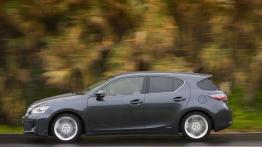 Lexus CT 200H - lewy bok