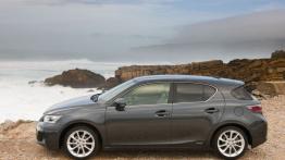 Lexus CT 200H - lewy bok