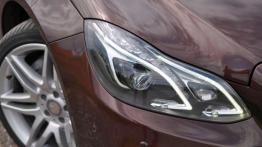 Mercedes-Benz E350 BlueTEC - wehikuł czasu dla wybrednych