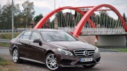 Mercedes-Benz E350 BlueTEC - wehikuł czasu dla wybrednych