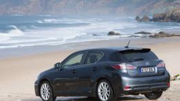 Lexus CT 200H - widok z tyłu