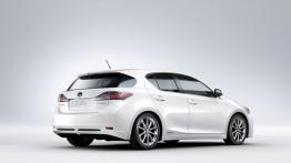 Lexus CT 200H - widok z tyłu
