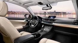 Lexus CT 200H - pełny panel przedni