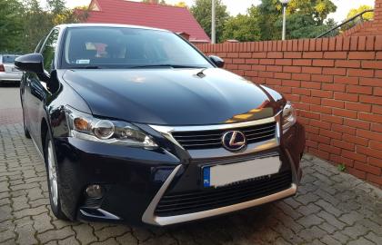 Lexus CT200h