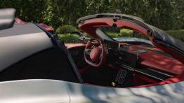 Aston Martin pokazał kabriolet o mocy ponad 1000 KM. Rozpędza się do 349 km/h