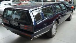 Aston Martin Lagonda - Ufo na czterech kołach